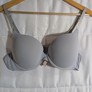 Victoria Secret Women's Tshirt Pushup Bra 38B Gray